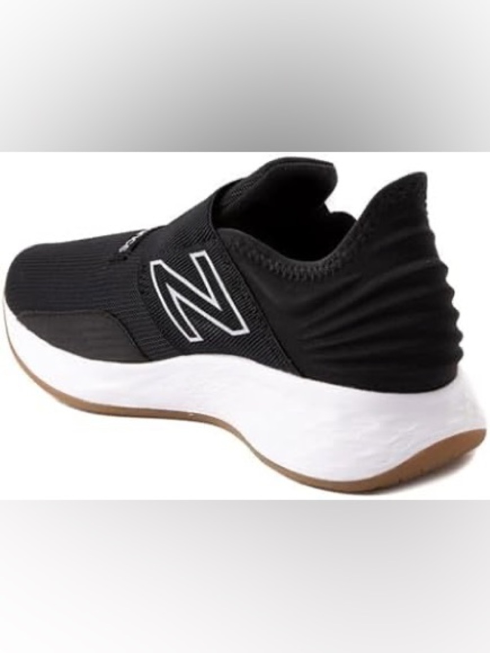 NEW!  New Balance Fresh Foam Roav
Size 6 - W Boys Size